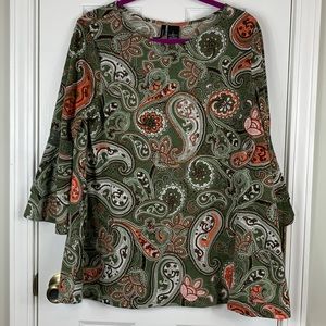 New Directions green/orange/white paisley top with bell sleeves green lace. Lg